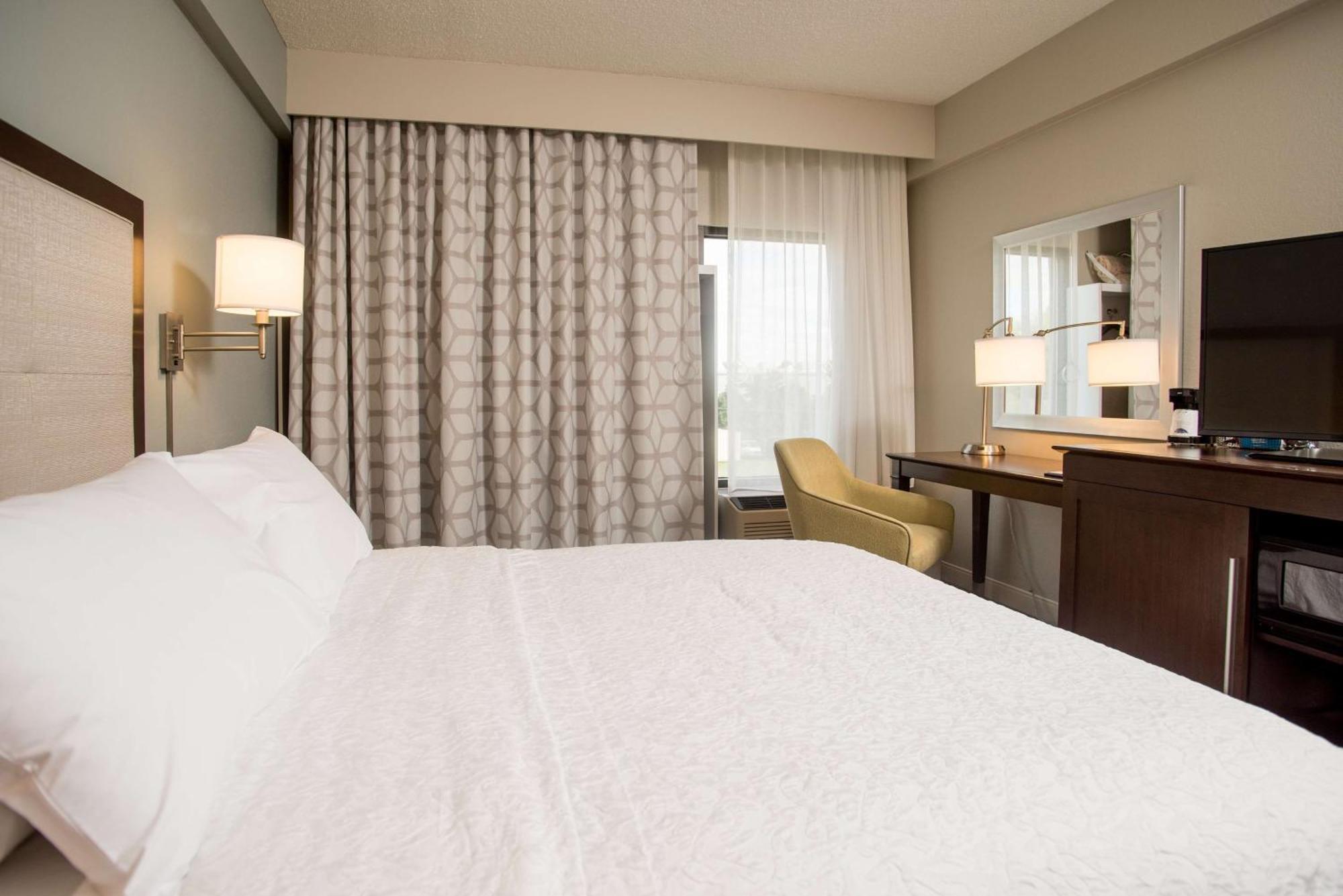 Hampton Inn Joplin Eksteriør bilde
