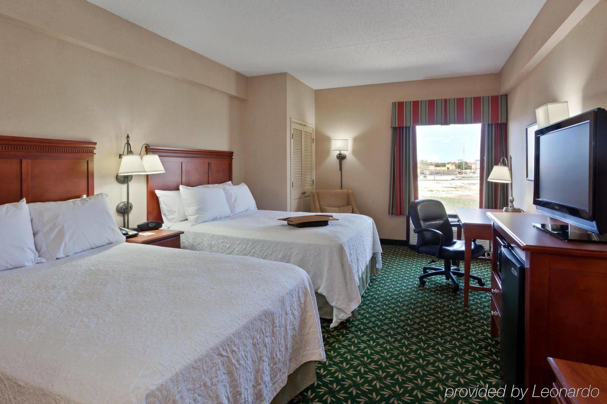 Hampton Inn Joplin Eksteriør bilde